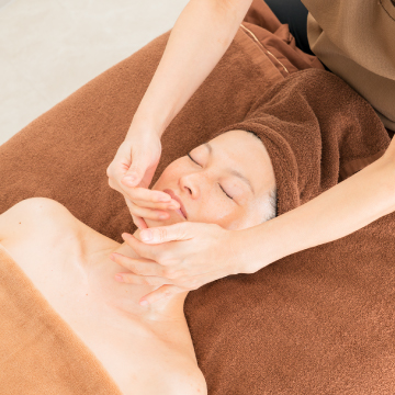 ブライトニング＆リフトアップコース